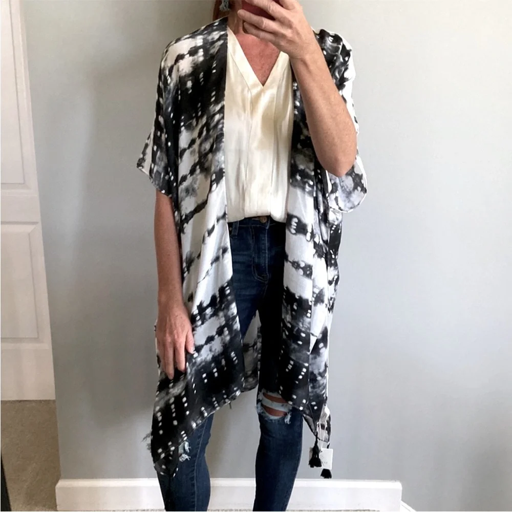 Black & White Tie Dye Print Boho Kimono - Picture 2 of 9